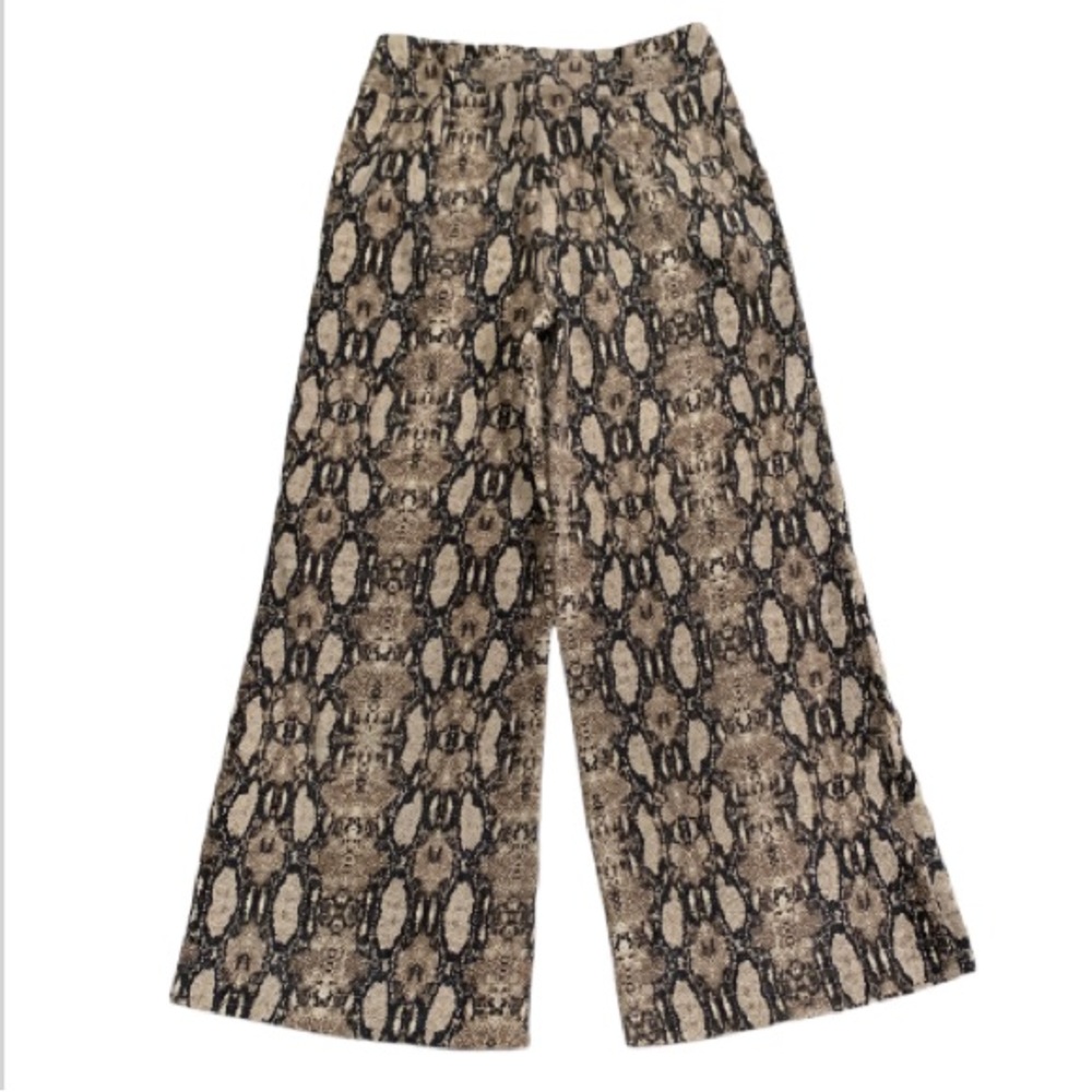 DOLLHOUSE Pants - Picture 2 of 6